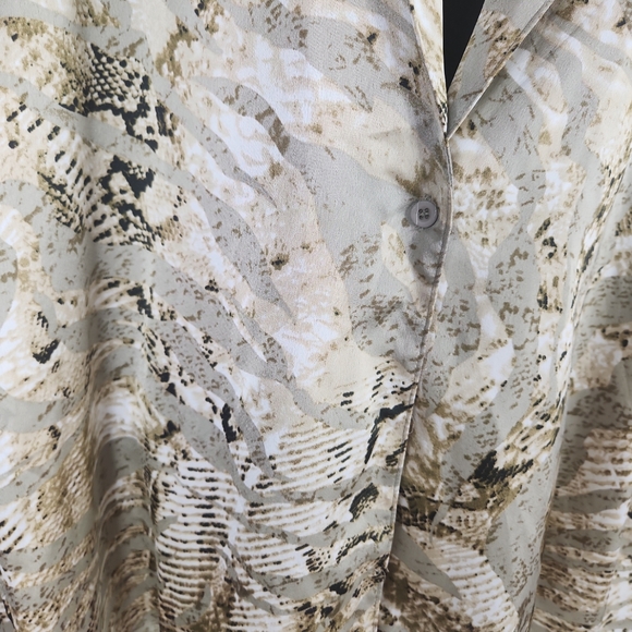 Fashion Nova, women's taupe, green, & creme longsleeves top. V-neck Sz L - Picture 4 of 10